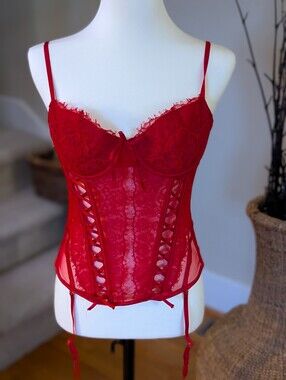 Red Lace Corset Bustier Garter Lingerie Boned Underwire Victoria's Secret NWT M